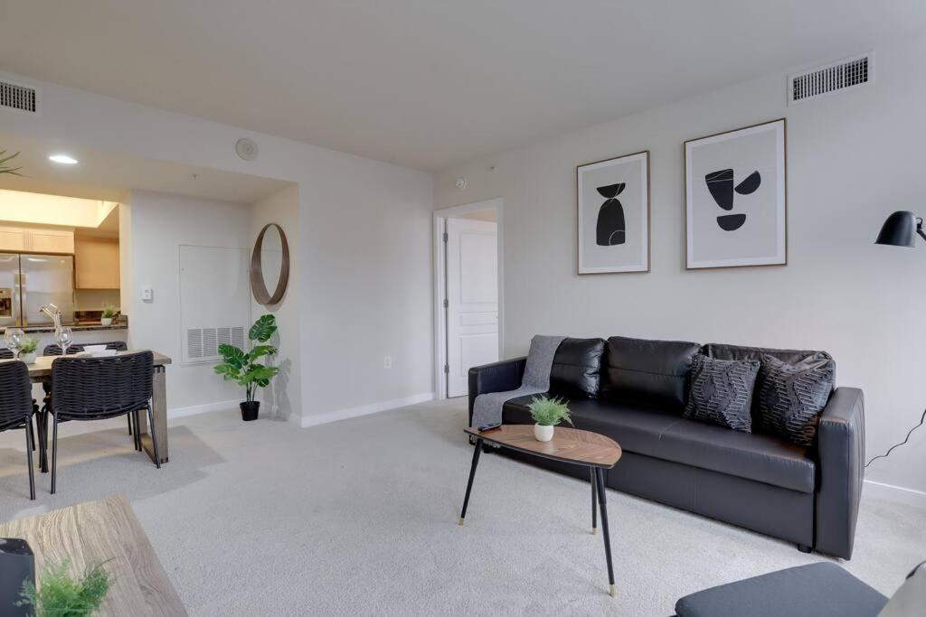 Bright And Cozy Apartment Near Pentagon City Arlington Bagian luar foto
